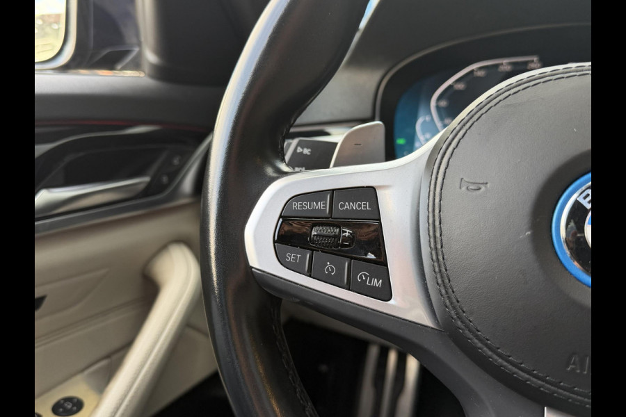 BMW 5 Serie Touring 530e High Executive M-Sport 18"/Panoramadak/Leder + memory/Stoelverwarming/Dodehoek/Keyless/Elektrische klep/Apple Carplay & Android Auto