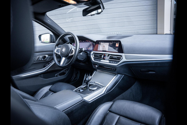 BMW 3 Serie Touring 330e High Executive - M-Sport l Laser l Pano l Trekhaak l HUD
