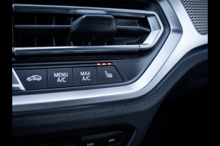 BMW 3 Serie Touring 330e High Executive - M-Sport l Laser l Pano l Trekhaak l HUD