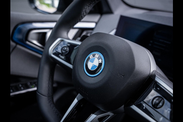 BMW X3 30e xDrive M-Sport l Dune Grey l Pano l Trekhaak l 360cam