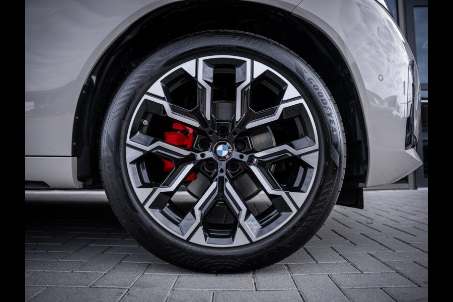 BMW X3 30e xDrive M-Sport l Dune Grey l Pano l Trekhaak l 360cam