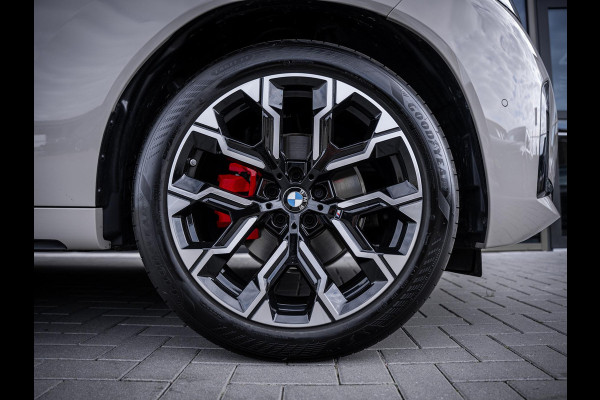 BMW X3 30e xDrive M-Sport l Dune Grey l Pano l Trekhaak l 360cam