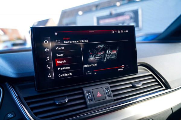 Audi Q5 55 TFSI e Quattro Competition | RS Zetels | Head-up | Trekhaak | Panorama | Facelift MMI | Adaptieve Cruise | Matrix LED |