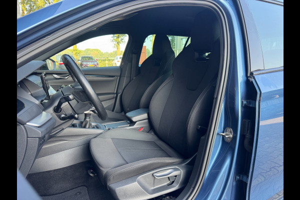 Škoda Octavia Combi 1.0 TSI Sport Business / NAP!! / ADAPTIVE / TREKHAAK / STUURVERW. / CARPLAY / SFEER / P.SENSOR V+A / KEYLESS !