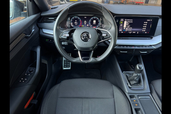 Škoda Octavia Combi 1.0 TSI Sport Business / NAP!! / ADAPTIVE / TREKHAAK / STUURVERW. / CARPLAY / SFEER / P.SENSOR V+A / KEYLESS !