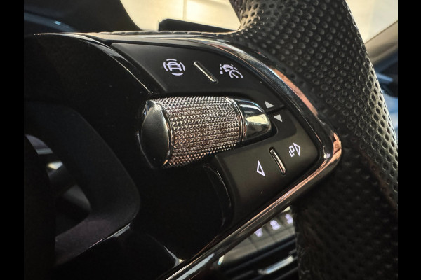 Škoda Octavia Combi 1.0 TSI Sport Business / NAP!! / ADAPTIVE / TREKHAAK / STUURVERW. / CARPLAY / SFEER / P.SENSOR V+A / KEYLESS !