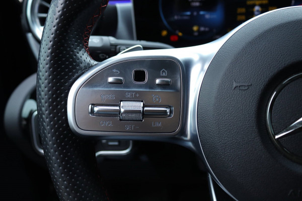 Mercedes-Benz A-Klasse 250 Pano / AMG Pakket / sfeerverlichting / Carplay