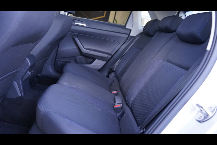 Volkswagen Polo 1.0 TSI Highline AUTOMAAT|CARPLAY|CLIMA|CRUISE|PARKEERSENSOREN|STOELVERWARMING