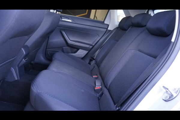 Volkswagen Polo 1.0 TSI Highline AUTOMAAT|CARPLAY|CLIMA|CRUISE|PARKEERSENSOREN|STOELVERWARMING