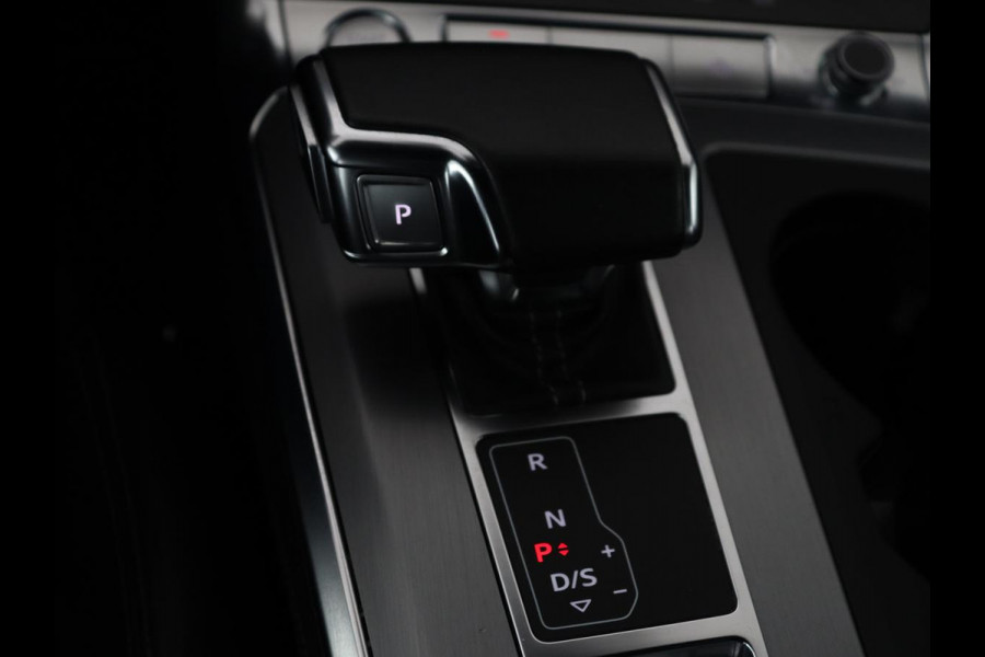 Audi A6 Avant 45 TFSI Sport S line edition | Pano.Dak | Trekhaak | LED | Apple Carplay | Stoelverwarming | S-Line |