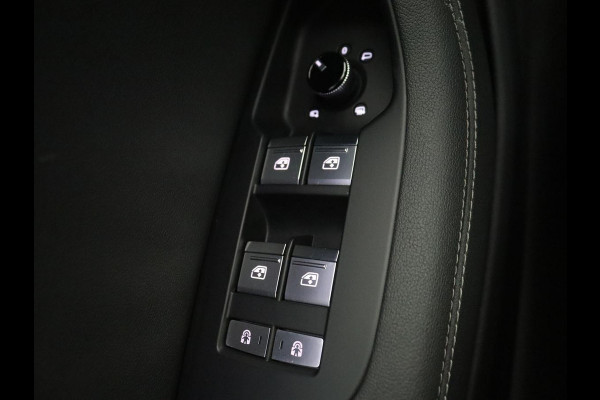 Audi A6 Avant 45 TFSI Sport S line edition | Pano.Dak | Trekhaak | LED | Apple Carplay | Stoelverwarming | S-Line |