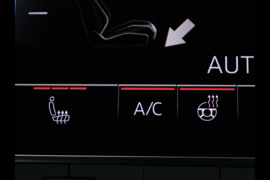 Audi A6 Limousine 45 TFSI S edition | Pano.Dak | Trekhaak | Camera | LED | Stoelverwarming | Apple Carplay | S-Line |
