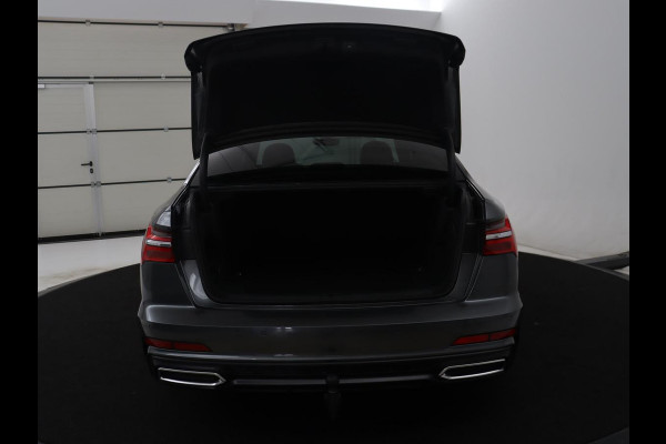 Audi A6 Limousine 45 TFSI S edition | Pano.Dak | Trekhaak | Camera | LED | Stoelverwarming | Apple Carplay | S-Line |