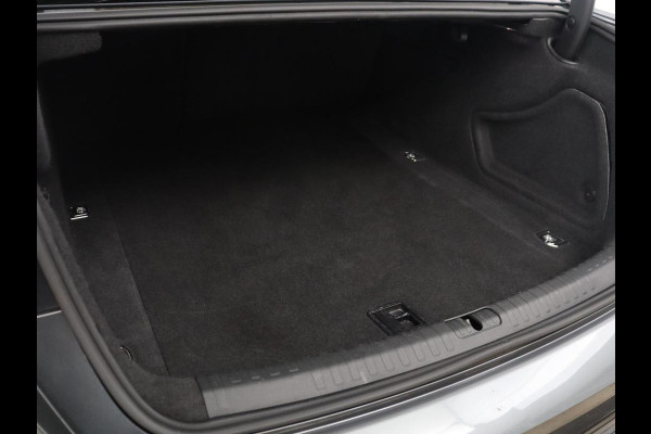 Audi A6 Limousine 45 TFSI S edition | Pano.Dak | Trekhaak | Camera | LED | Stoelverwarming | Apple Carplay | S-Line |