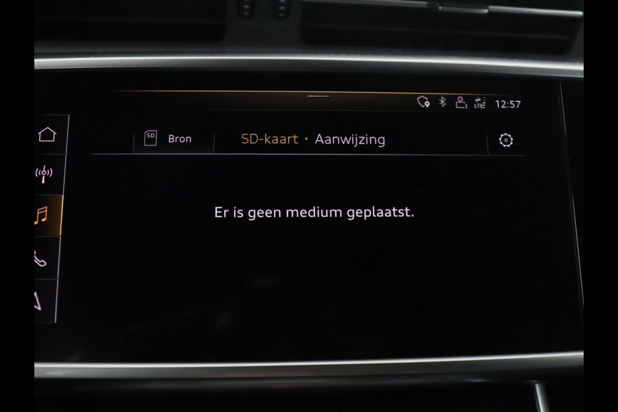Audi A6 Limousine 45 TFSI S edition | Pano.Dak | Trekhaak | Camera | LED | Stoelverwarming | Apple Carplay | S-Line |