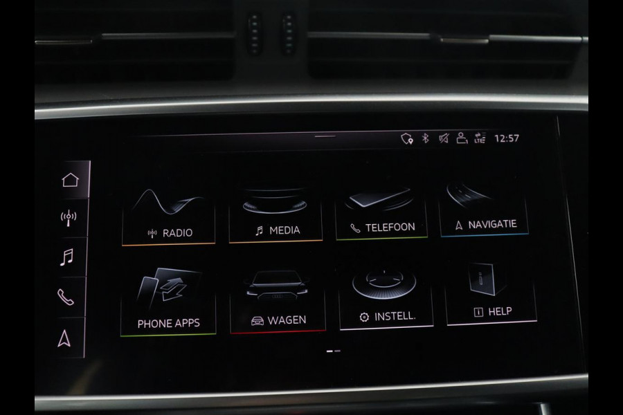 Audi A6 Limousine 45 TFSI S edition | Pano.Dak | Trekhaak | Camera | LED | Stoelverwarming | Apple Carplay | S-Line |