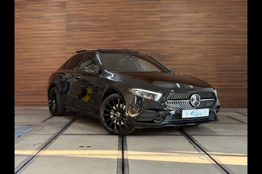 Mercedes-Benz A-Klasse 250 e AMG Line | Stoelverwarming | Alcantara | Panorama dak | Carplay | Head-Up | Multibeam LED |Keyless Go