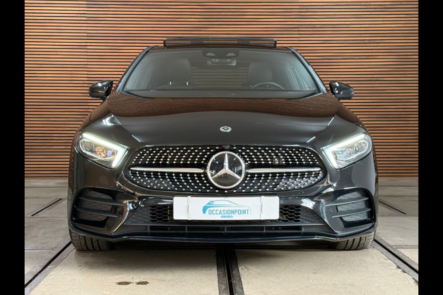 Mercedes-Benz A-Klasse 250 e AMG Line | Stoelverwarming | Alcantara | Panorama dak | Carplay | Head-Up | Multibeam LED |Keyless Go