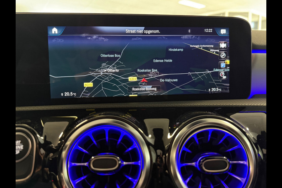Mercedes-Benz A-Klasse 250 e AMG Line | Stoelverwarming | Alcantara | Panorama dak | Carplay | Head-Up | Multibeam LED |Keyless Go