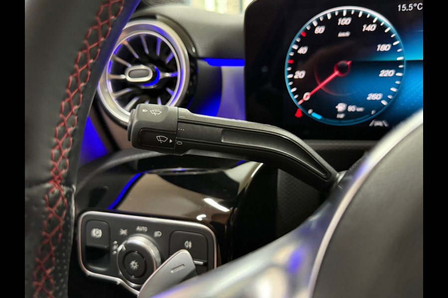 Mercedes-Benz A-Klasse 250 e AMG Line | Stoelverwarming | Alcantara | Panorama dak | Carplay | Head-Up | Multibeam LED |Keyless Go