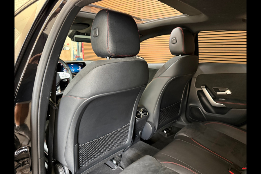 Mercedes-Benz A-Klasse 250 e AMG Line | Stoelverwarming | Alcantara | Panorama dak | Carplay | Head-Up | Multibeam LED |Keyless Go