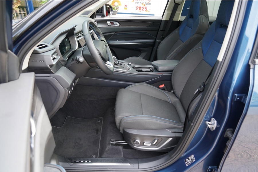 Lynk & Co 01 1.5|Prijs incl. 12 mnd garantie| PDC Panoramadak LMV Navi Apple carplay/Android auto Camera