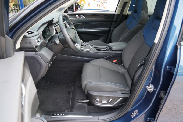 Lynk & Co 01 1.5|Prijs incl. 12 mnd garantie| PDC Panoramadak LMV Navi Apple carplay/Android auto Camera