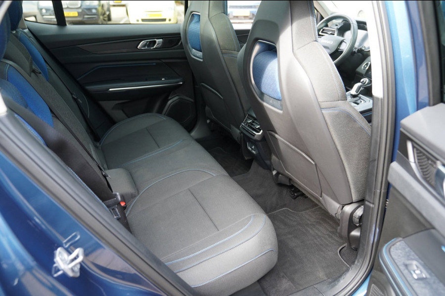 Lynk & Co 01 1.5|Prijs incl. 12 mnd garantie| PDC Panoramadak LMV Navi Apple carplay/Android auto Camera