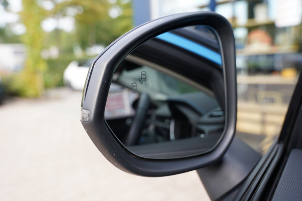 Lynk & Co 01 1.5|Prijs incl. 12 mnd garantie| PDC Panoramadak LMV Navi Apple carplay/Android auto Camera