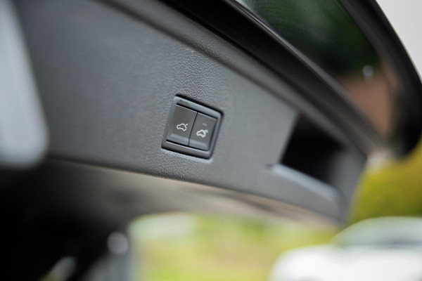 Volkswagen Touareg 3.0 TSi eHybrid 4MOTION R | Adaptive cruise | Head-up | Panorama dak | Dynaudio | Ambiance interieur |