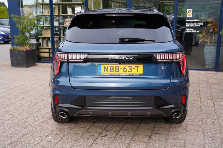 Lynk & Co 01 1.5|Prijs incl. 12 mnd garantie| PDC Panoramadak LMV Navi Apple carplay/Android auto Camera