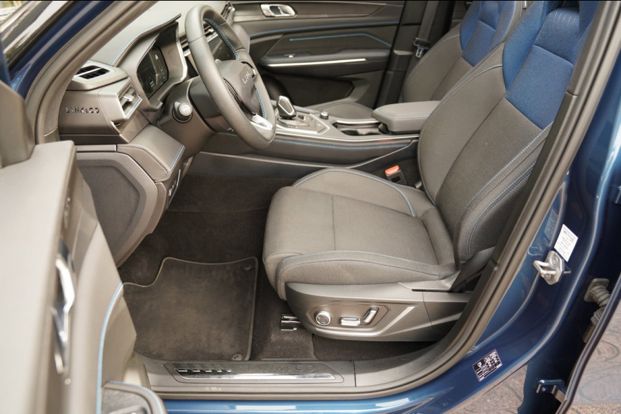 Lynk & Co 01 1.5|Prijs incl. 12 mnd garantie| PDC Panoramadak LMV Navi Apple carplay/Android auto Camera