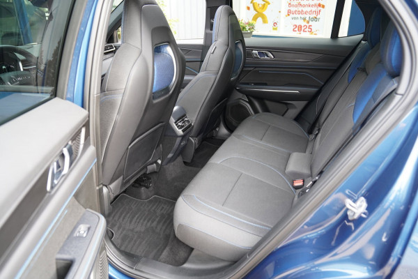 Lynk & Co 01 1.5|Prijs incl. 12 mnd garantie| PDC Panoramadak LMV Navi Apple carplay/Android auto Camera
