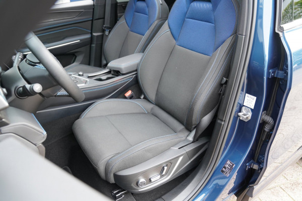 Lynk & Co 01 1.5|Prijs incl. 12 mnd garantie| PDC Panoramadak LMV Navi Apple carplay/Android auto Camera