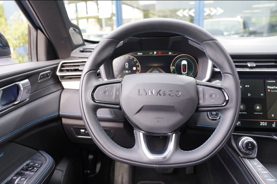 Lynk & Co 01 1.5|Prijs incl. 12 mnd garantie| PDC Panoramadak LMV Navi Apple carplay/Android auto Camera