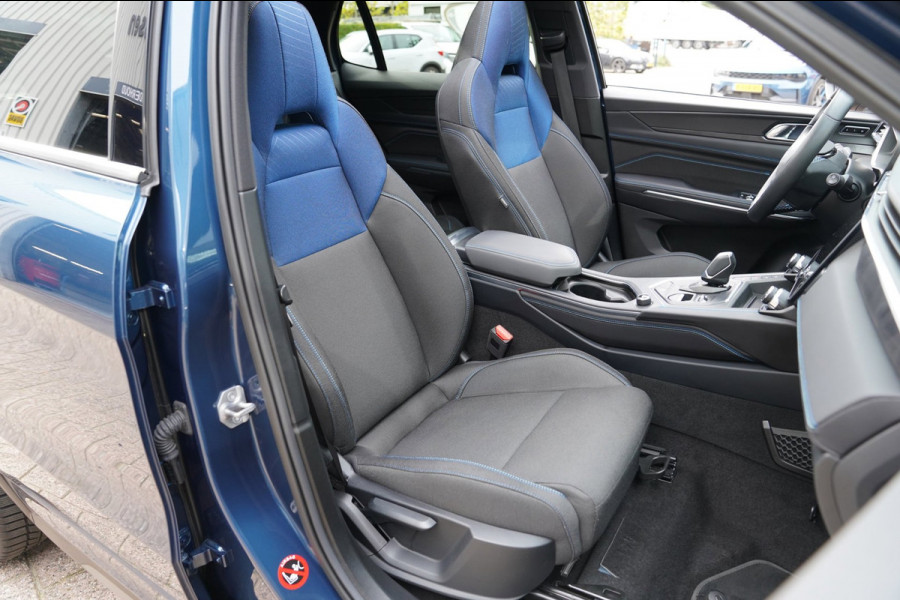 Lynk & Co 01 1.5|Prijs incl. 12 mnd garantie| PDC Panoramadak LMV Navi Apple carplay/Android auto Camera