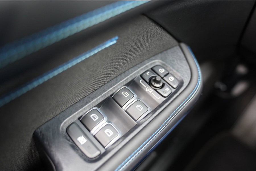 Lynk & Co 01 1.5|Prijs incl. 12 mnd garantie| PDC Panoramadak LMV Navi Apple carplay/Android auto Camera