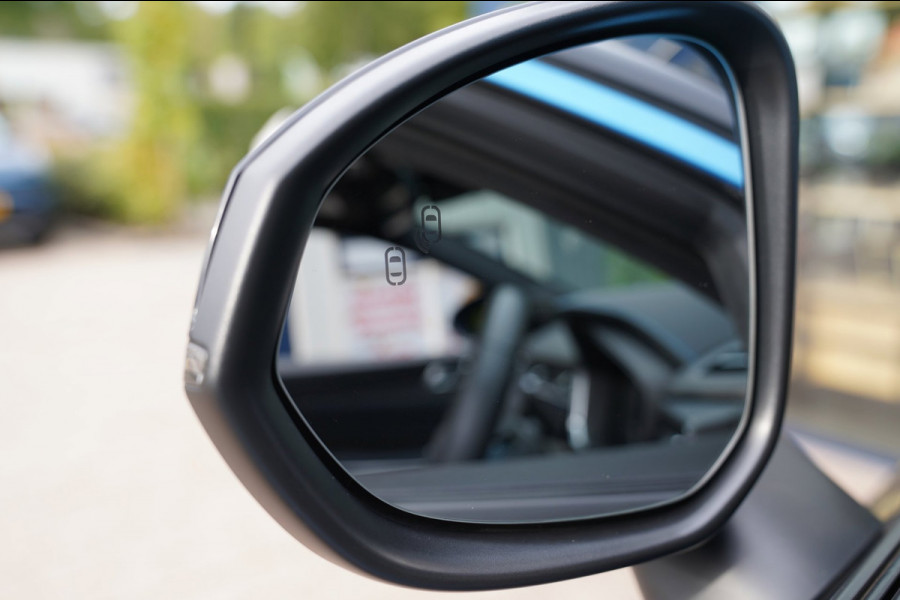 Lynk & Co 01 1.5|Prijs incl. 12 mnd garantie| PDC Panoramadak LMV Navi Apple carplay/Android auto Camera