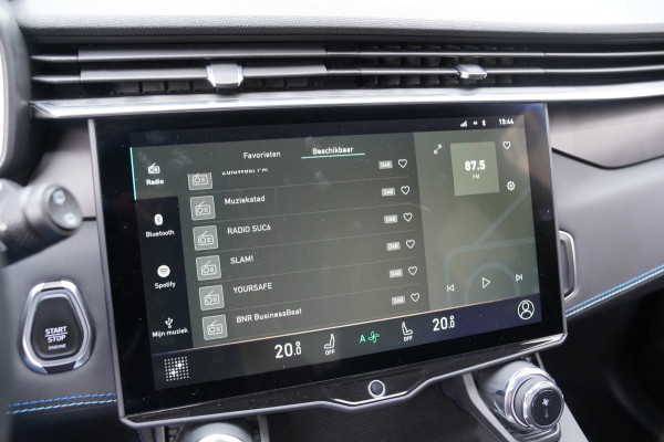 Lynk & Co 01 1.5|Prijs incl. 12 mnd garantie| PDC Panoramadak LMV Navi Apple carplay/Android auto Camera