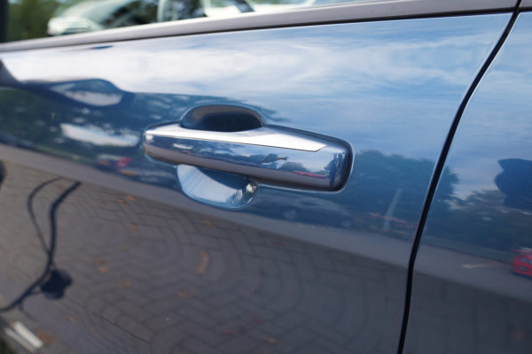 Lynk & Co 01 1.5|Prijs incl. 12 mnd garantie| PDC Panoramadak LMV Navi Apple carplay/Android auto Camera