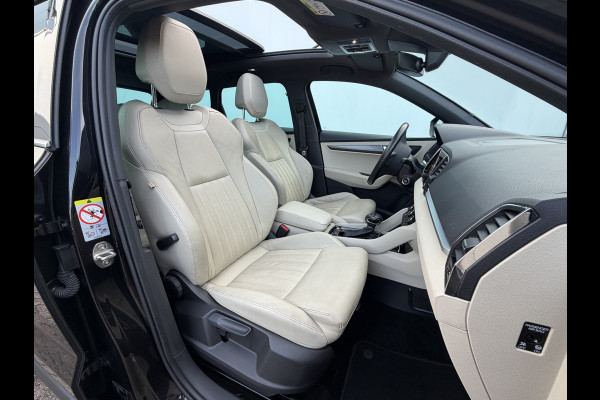 Škoda Karoq 1.5 TSI ACT Style Business Trekhaak Pano Leer Adap.Cruise Memory Camera VOL!