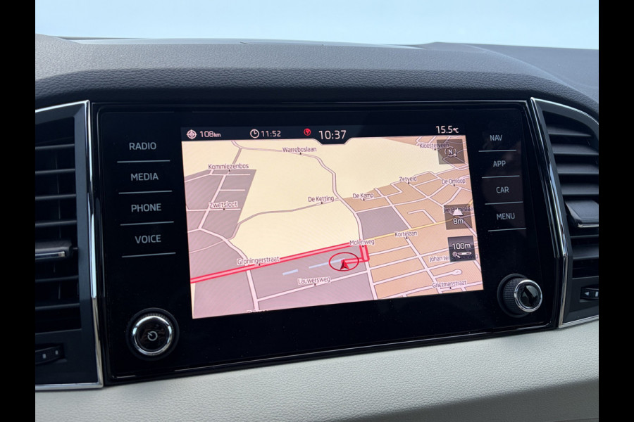 Škoda Karoq 1.5 TSI ACT Style Business Trekhaak Pano Leer Adap.Cruise Memory Camera VOL!