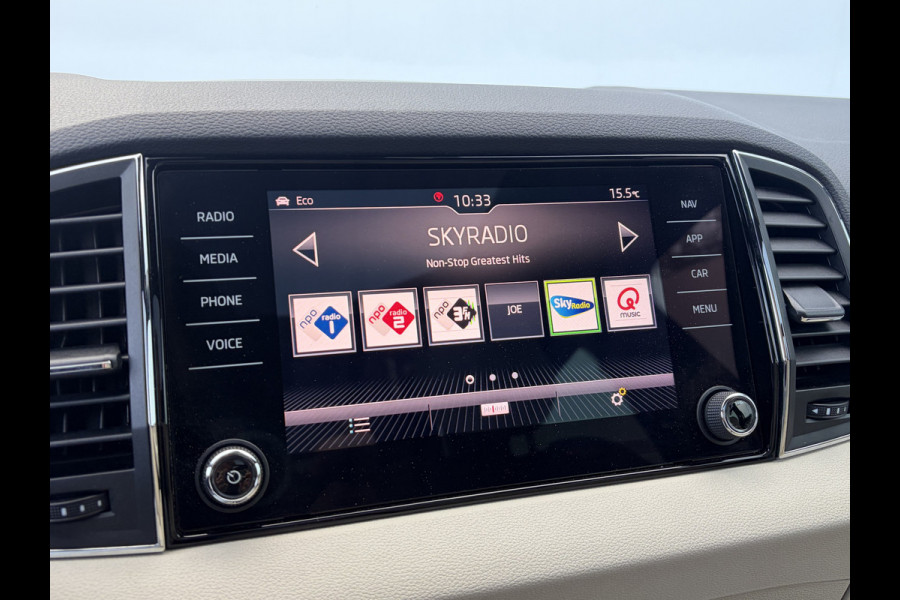 Škoda Karoq 1.5 TSI ACT Style Business Trekhaak Pano Leer Adap.Cruise Memory Camera VOL!