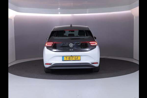 Volkswagen ID.3 Pure 45 kWh 150pk | Navi| int.voorverwarming| Verwarmde voorstoelen
