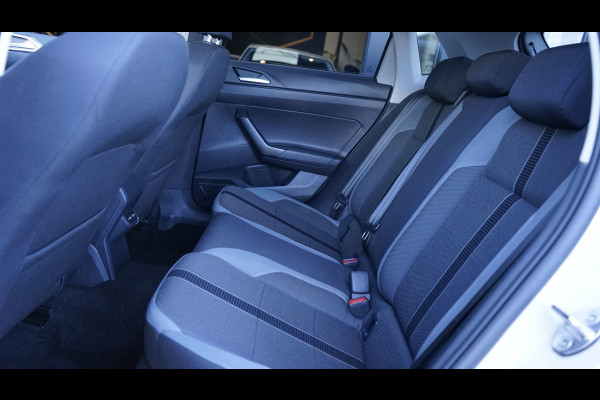Volkswagen Polo 1.0 TSI AUTOMAAT|CAMERA|CARPLAY|DAB|IQ LIGHT|NAVIGATIE|STOELVERWARMING|VIRTUEEL
