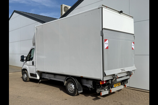 Peugeot Boxer 2.2 HDI 165PK Laadklep Bakwagen Cruise Control Climate Control Camera Carplay Standkachel LED Koffer Meubelbak