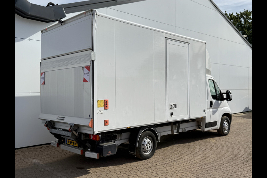Peugeot Boxer 2.2 HDI 165PK Laadklep Bakwagen Cruise Control Climate Control Camera Carplay Standkachel LED Koffer Meubelbak