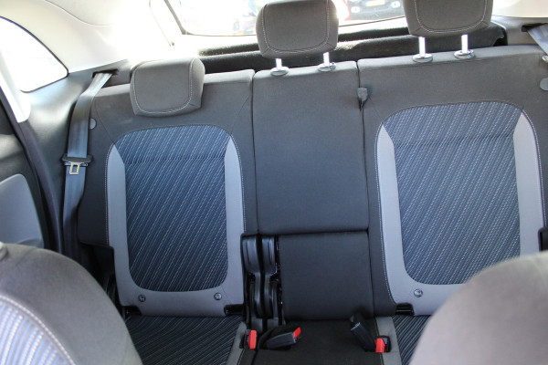 Opel Crossland X 1.2 Turbo 120 Jaar Edition automaat , nap ,camera trekhaak multimedia parkeersens