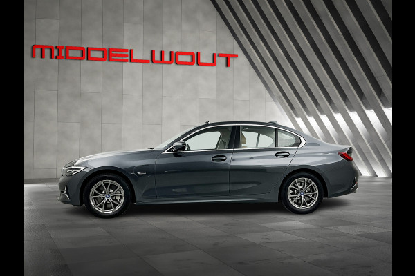BMW 3-serie 330e 292PK High Exe. Schuif-kanteldak/Leder/M-sport-stoelen