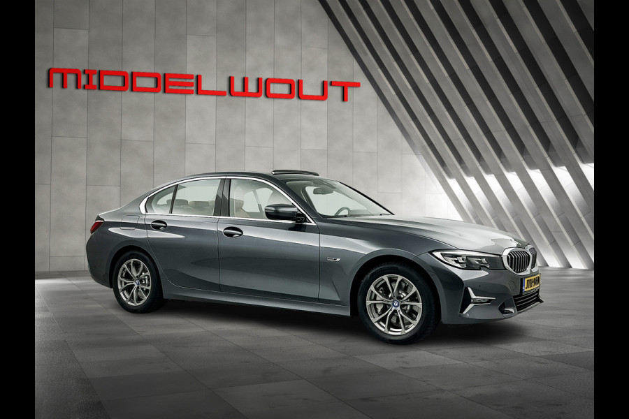 BMW 3-serie 330e 292PK High Exe. Schuif-kanteldak/Leder/M-sport-stoelen